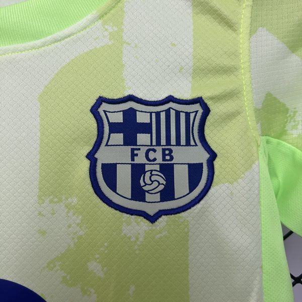 Conjunto infantil FC Barcelona 24/25 3era quipacion - Imagen 3