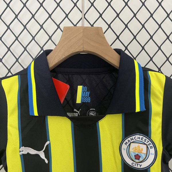 Conjunto infantil Manchester City 24/25 3era equipacion - Imagen 2